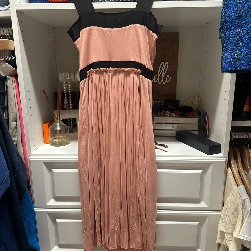 Gucci Black and Pink Pleated Dress - Picture 5 of 9